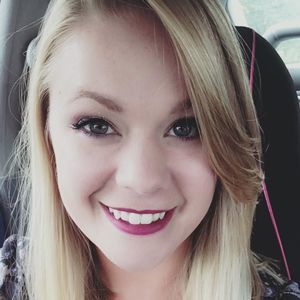 Meet your Posher, Carlotta